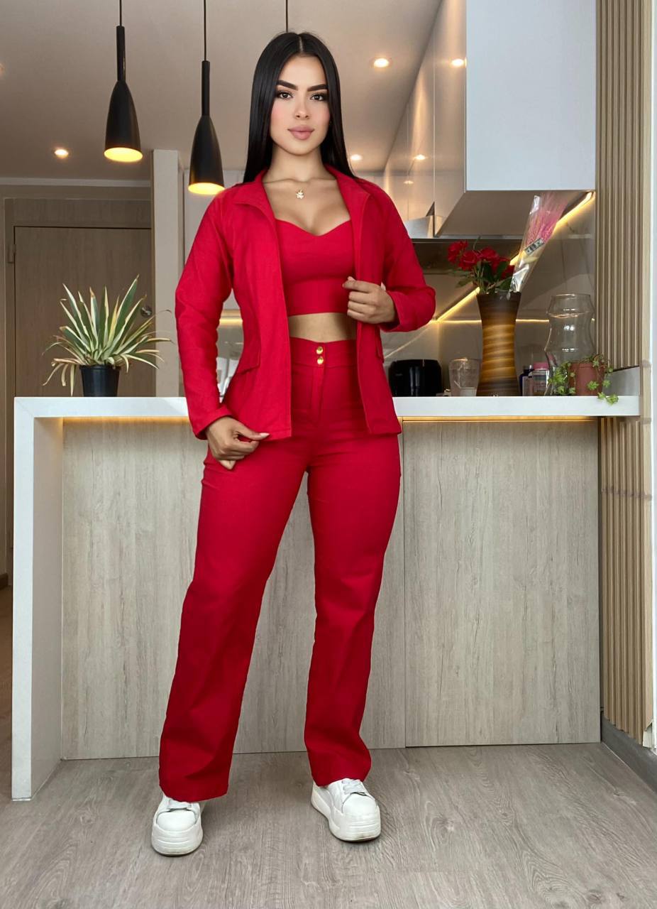 Conjunto blazer, blusa y pantalón