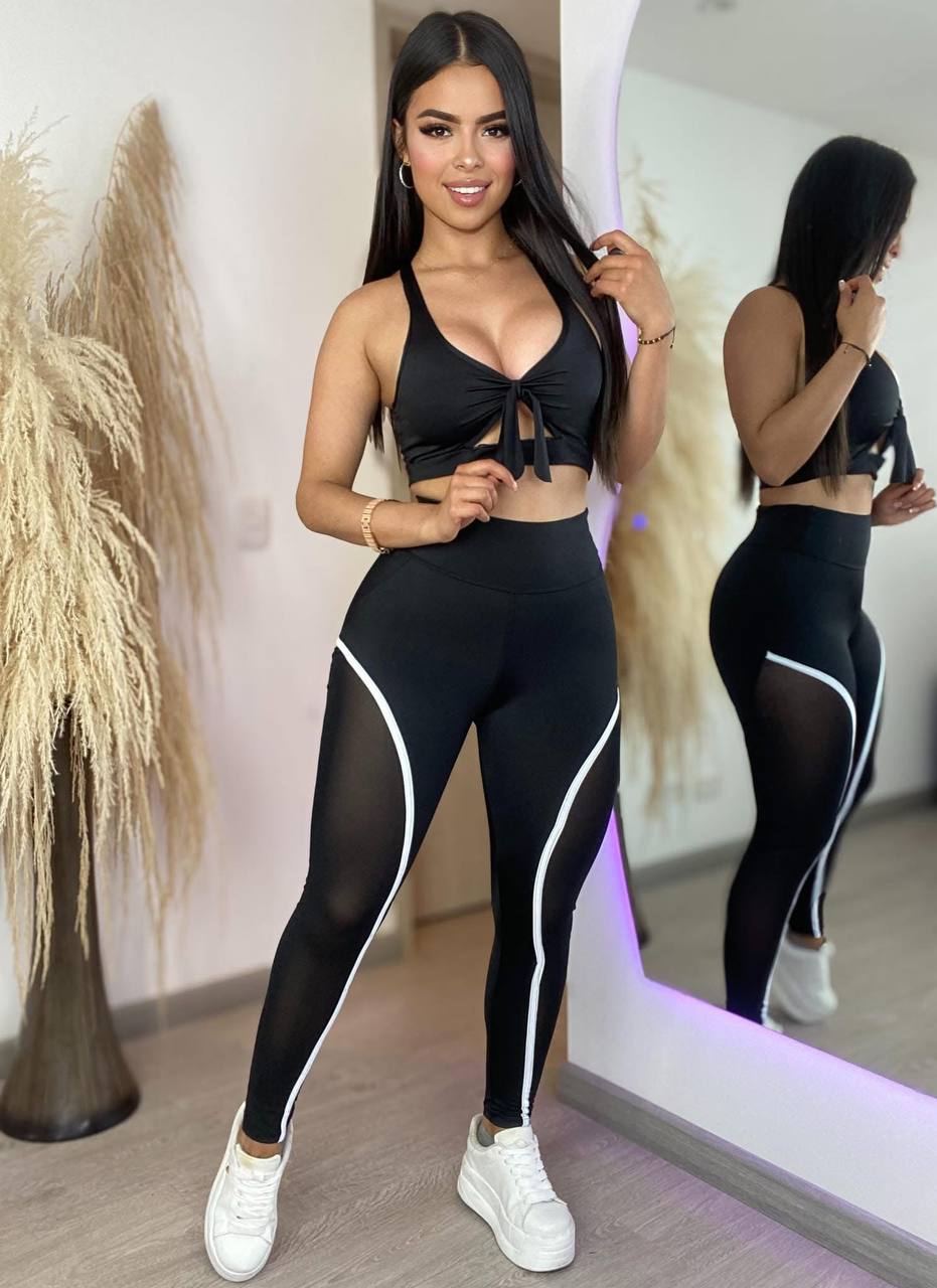 Conjunto pantalón líneas y top